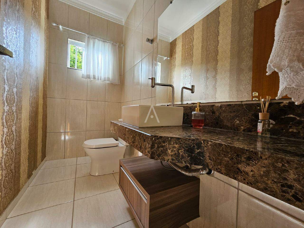 Casa Residencial para à venda no Bairro PACAEMBU em CASCAVEL: 
