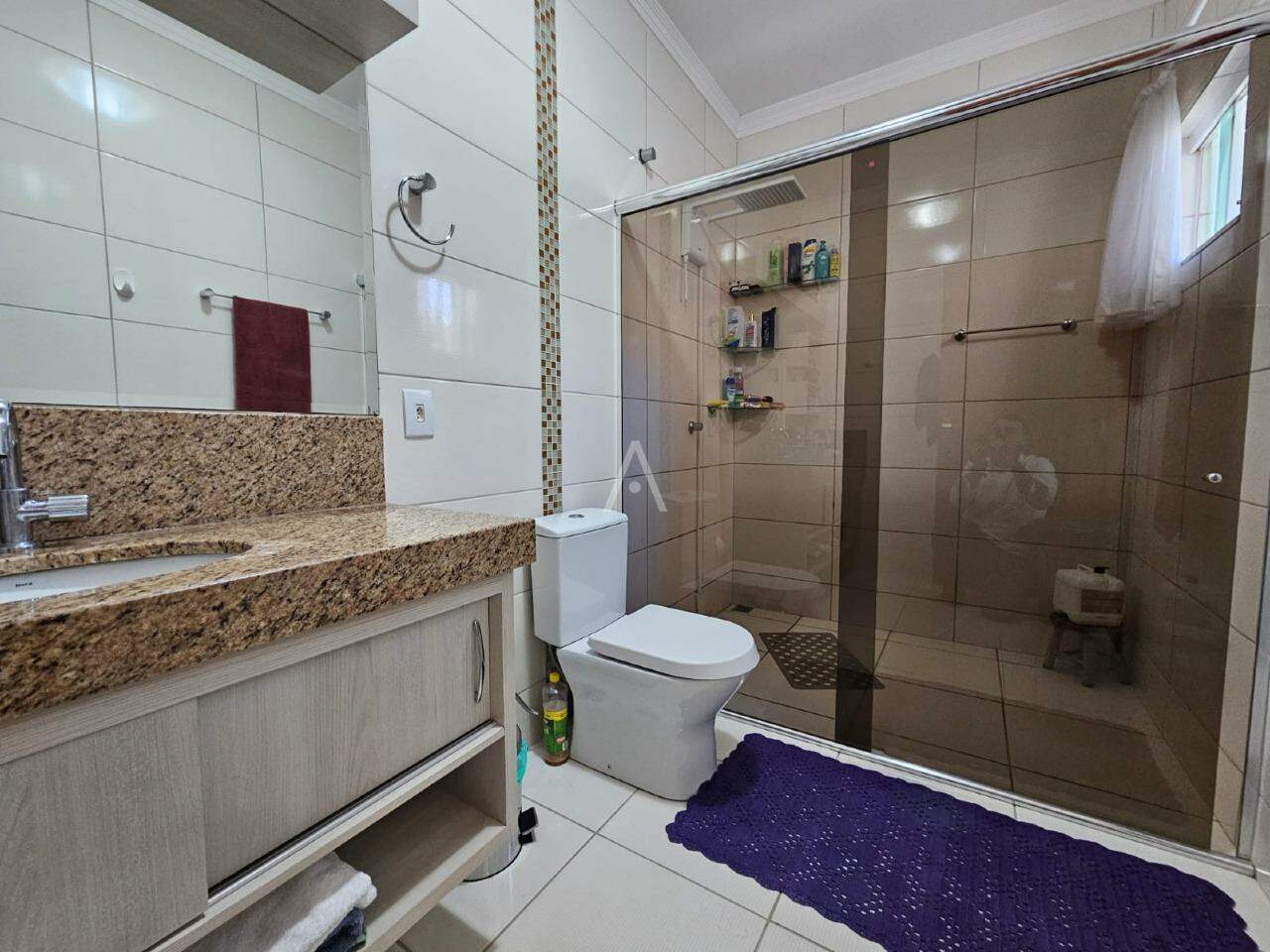 Casa Residencial para à venda no Bairro PACAEMBU em CASCAVEL: 