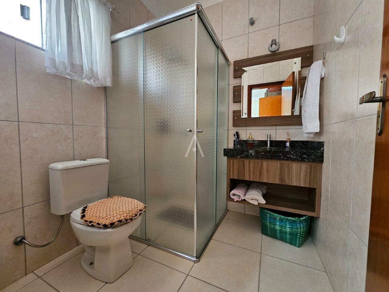 Casa Residencial para à venda no Bairro PACAEMBU em CASCAVEL: 