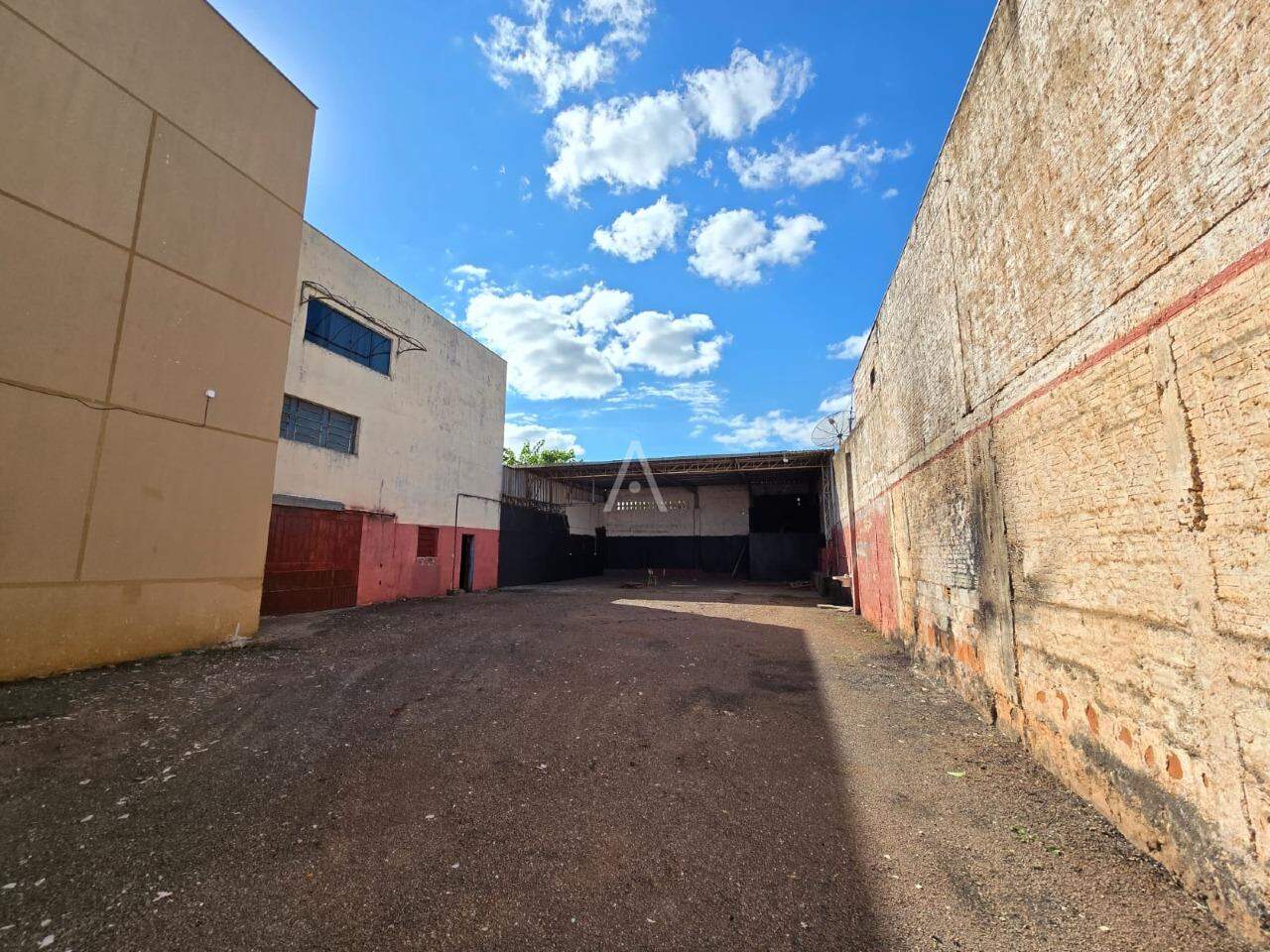 Barracão Comercial para para aluguel no Bairro JARDIM PORTO ALEGRE em TOLEDO: 
