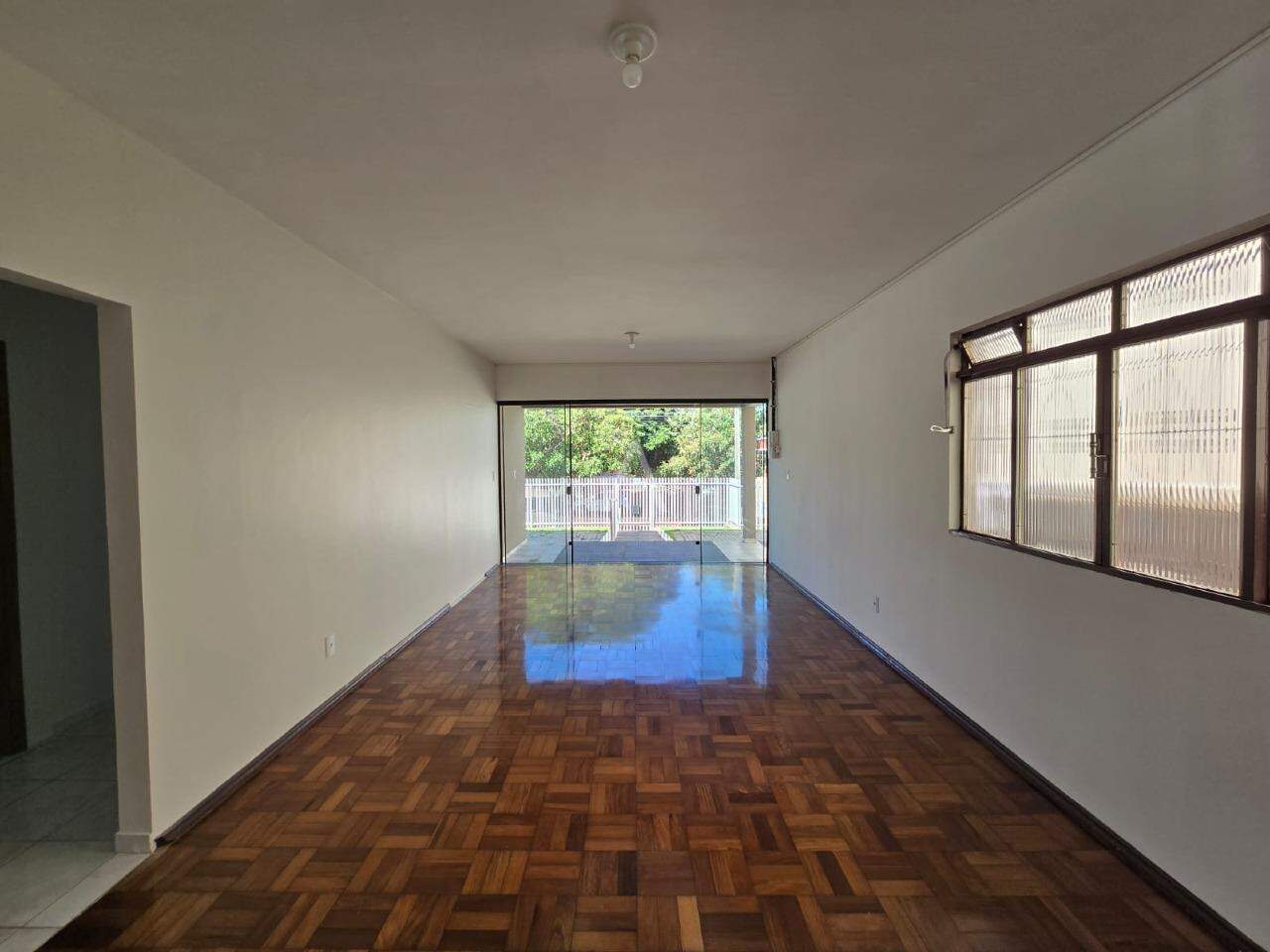 Casa Residencial para para aluguel no Bairro CENTRO em TOLEDO: 