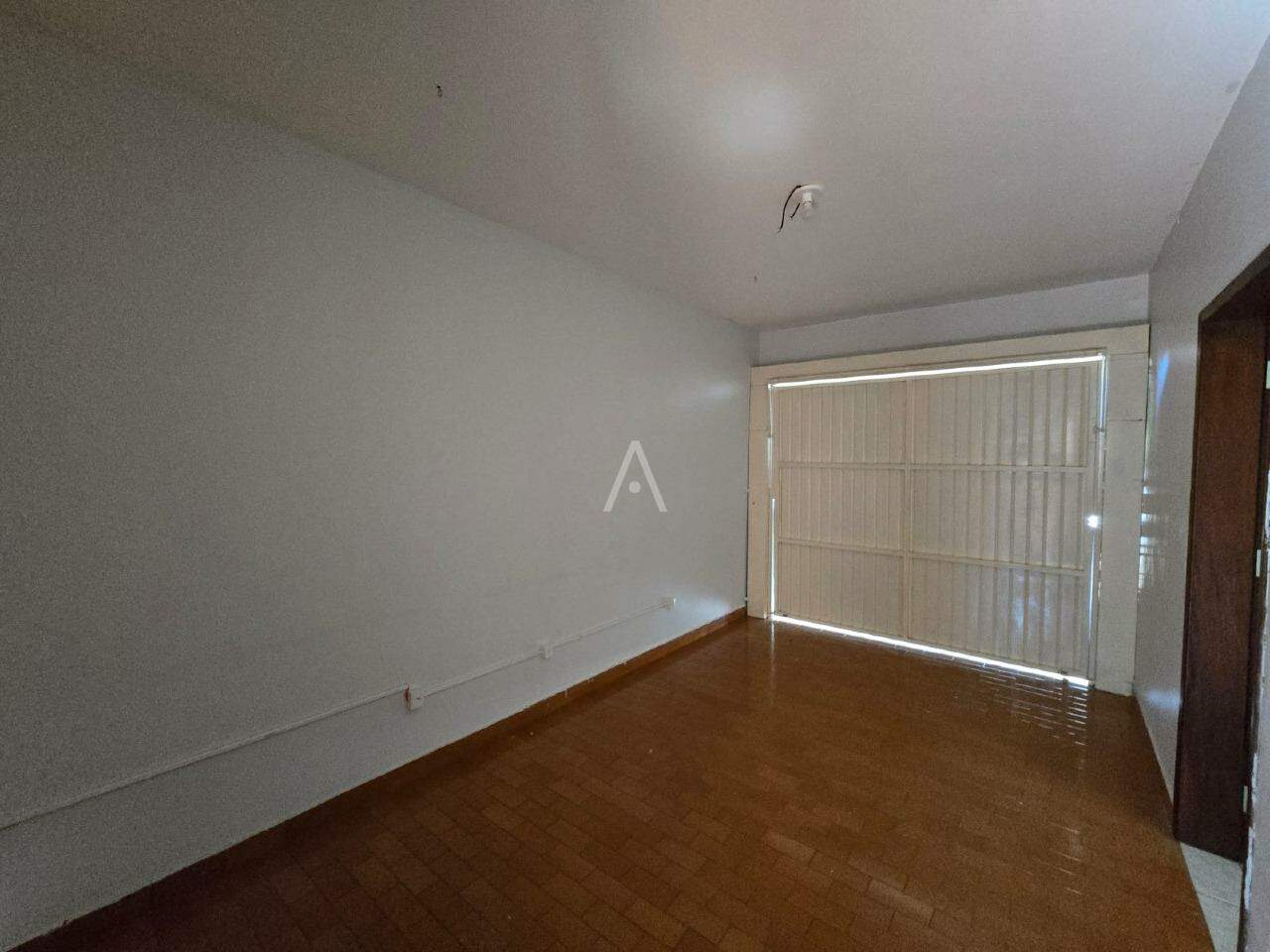 Casa Residencial para para aluguel no Bairro CENTRO em TOLEDO: 