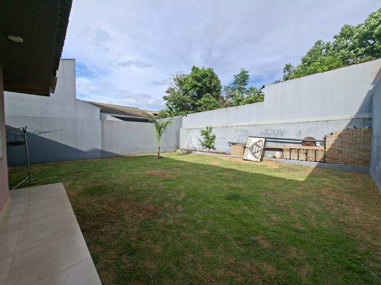 Sala Comercial para para aluguel no Bairro ESMERALDA em CASCAVEL: 
