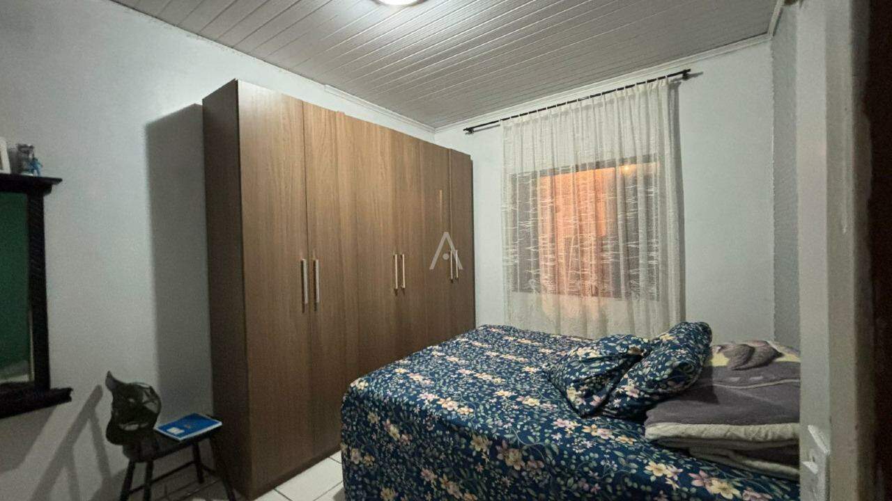 Casa Residencial para à venda no Bairro JARDIM PANORAMA em TOLEDO: 