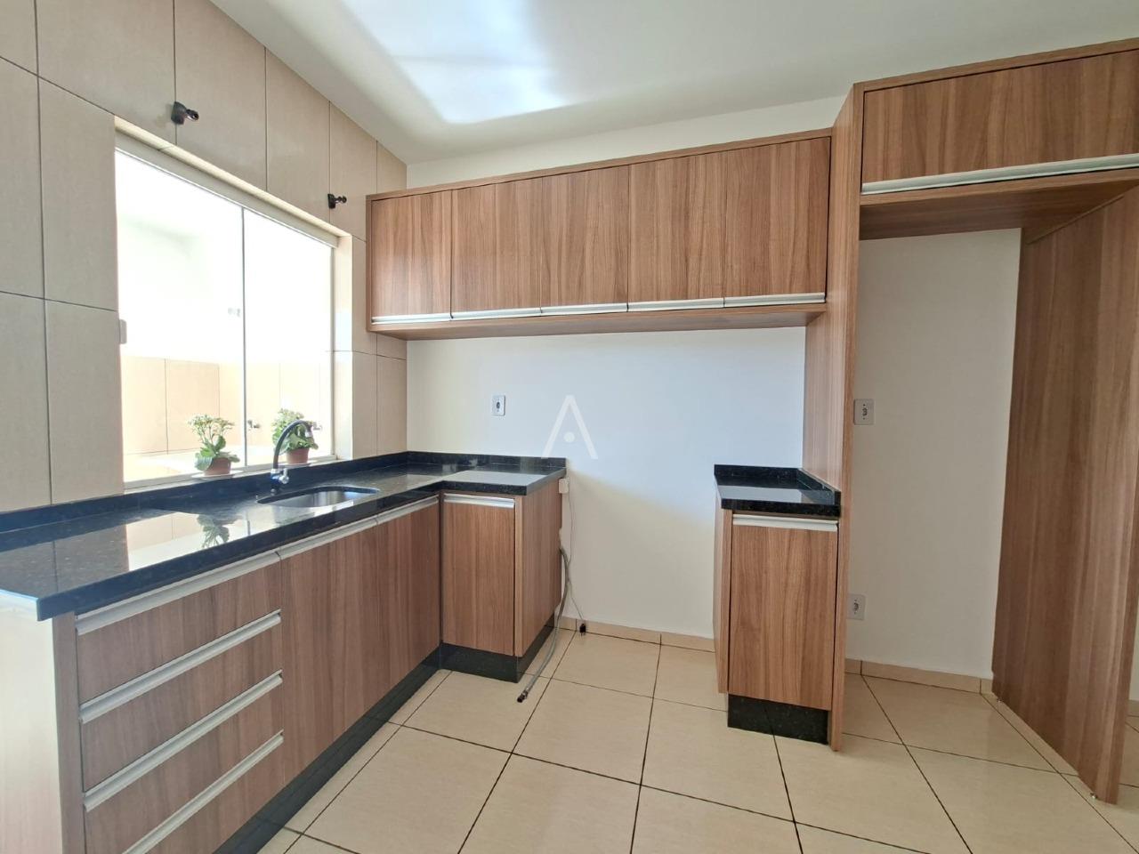 Apartamento para para aluguel no Bairro CENTRO em CASCAVEL: