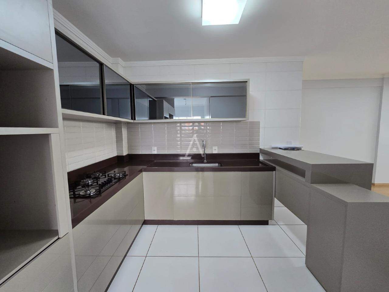 Apartamento para à venda no Bairro VILA INDUSTRIAL em TOLEDO: