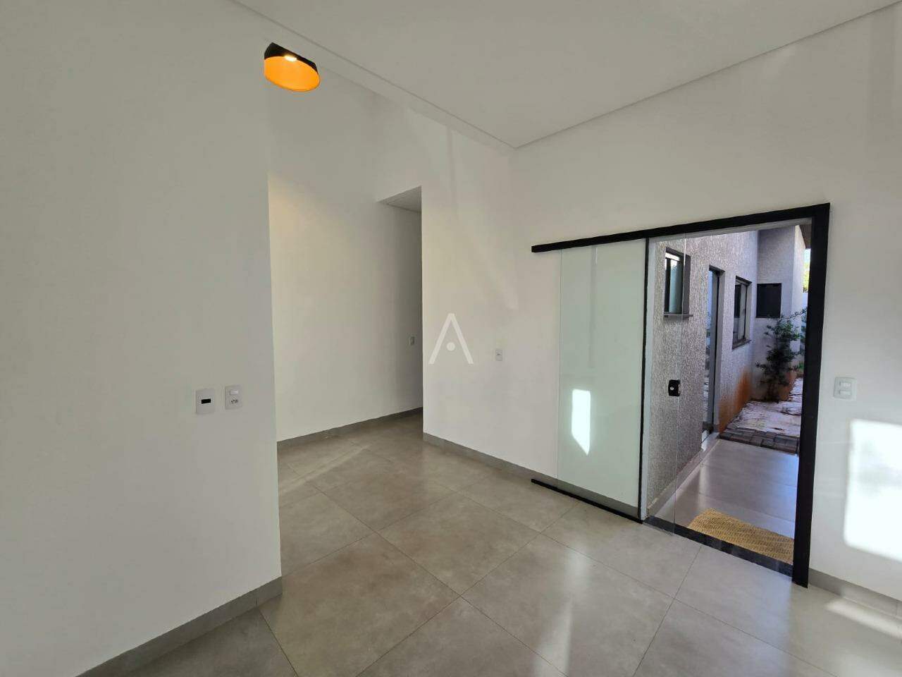 Casa Residencial para para aluguel no Bairro JARDIM COOPAGRO em TOLEDO:
