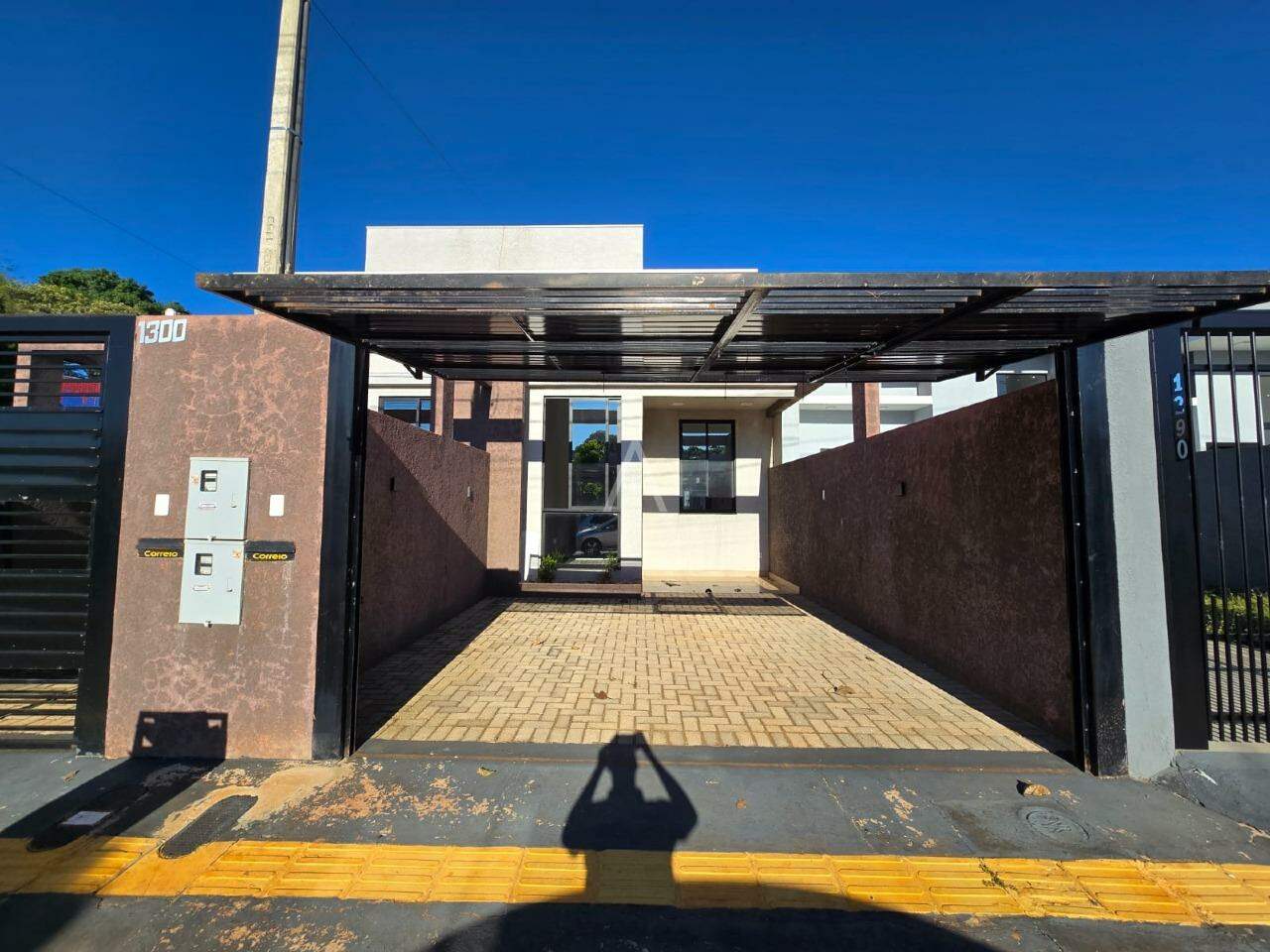 Casa Residencial para para aluguel no Bairro JARDIM COOPAGRO em TOLEDO: 