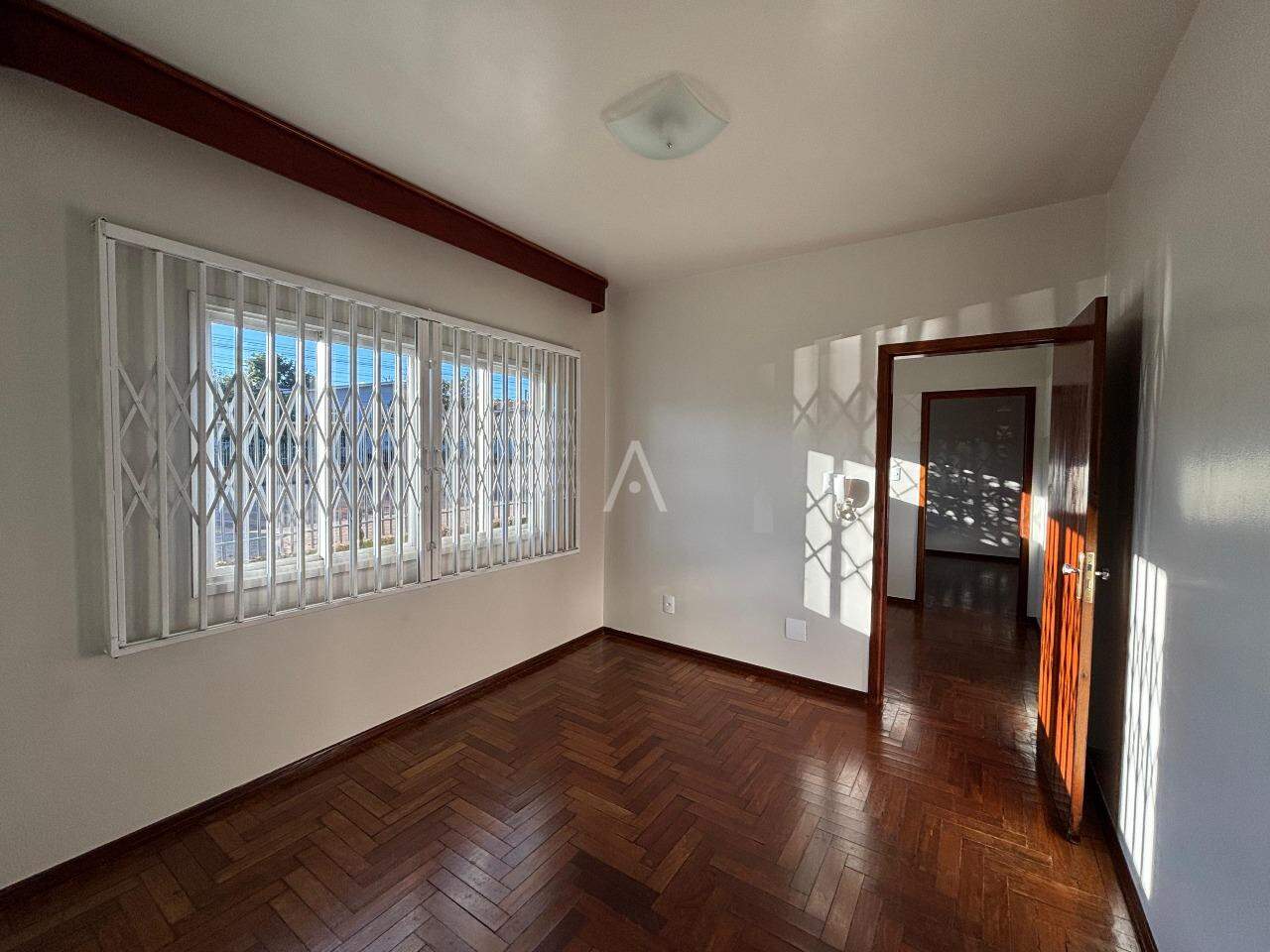 Casa Residencial para à venda no Bairro SAO CRISTOVAO em CASCAVEL: 