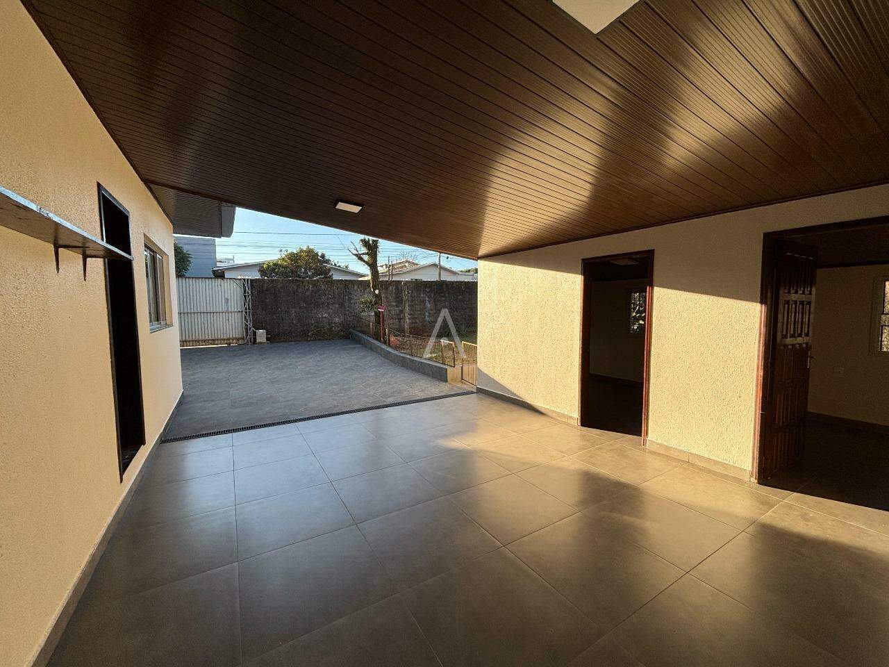 Casa Residencial para à venda no Bairro SAO CRISTOVAO em CASCAVEL: 