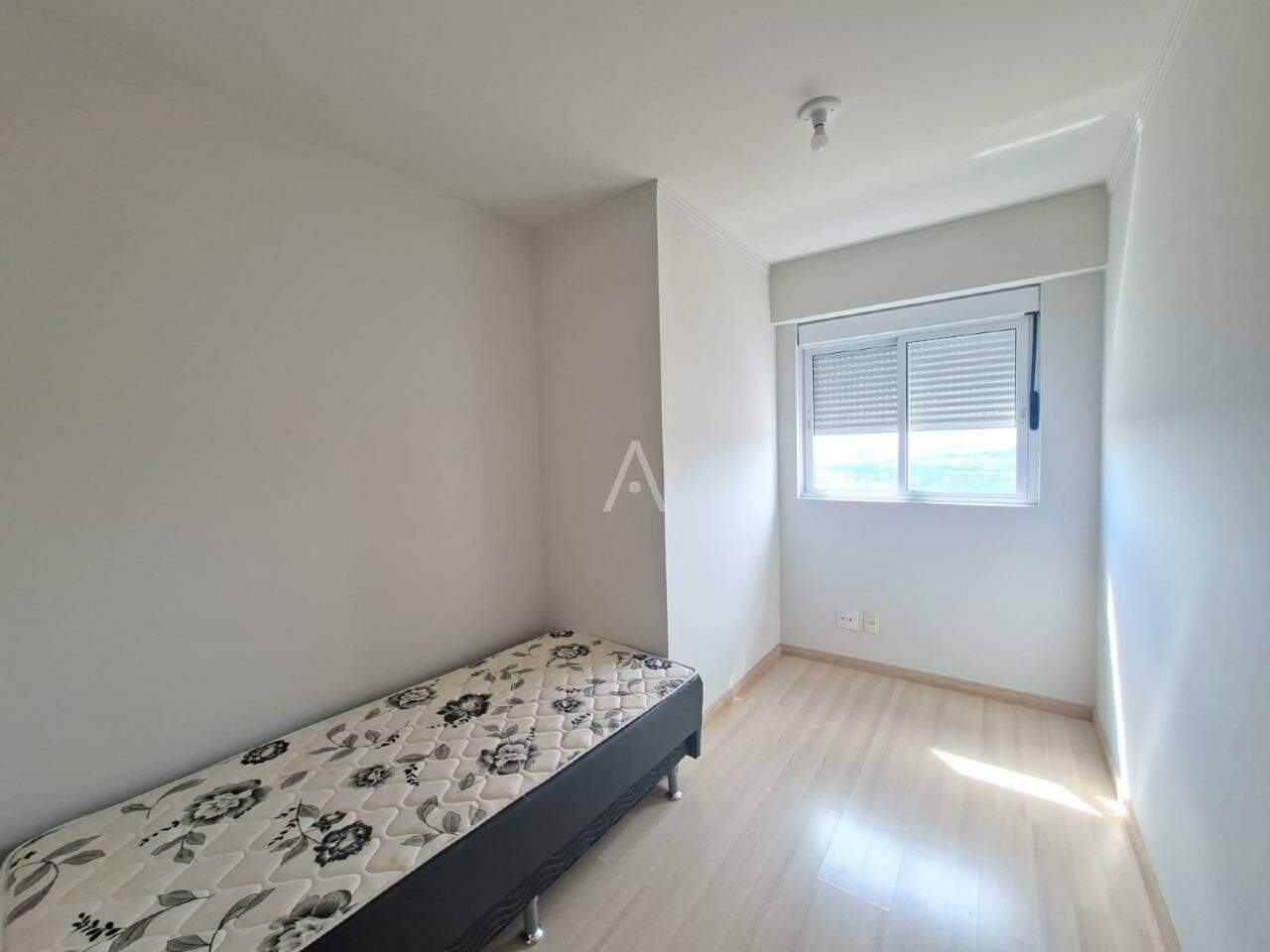 Apartamento para para aluguel no Bairro CENTRO em CASCAVEL: 