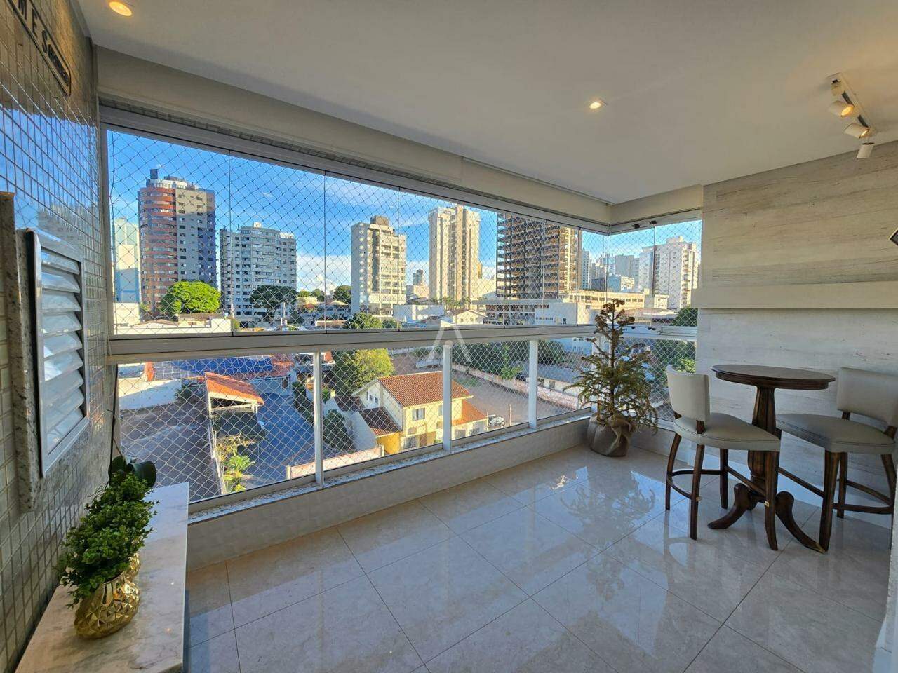 Apartamento para à venda no Bairro CENTRO em CASCAVEL: 