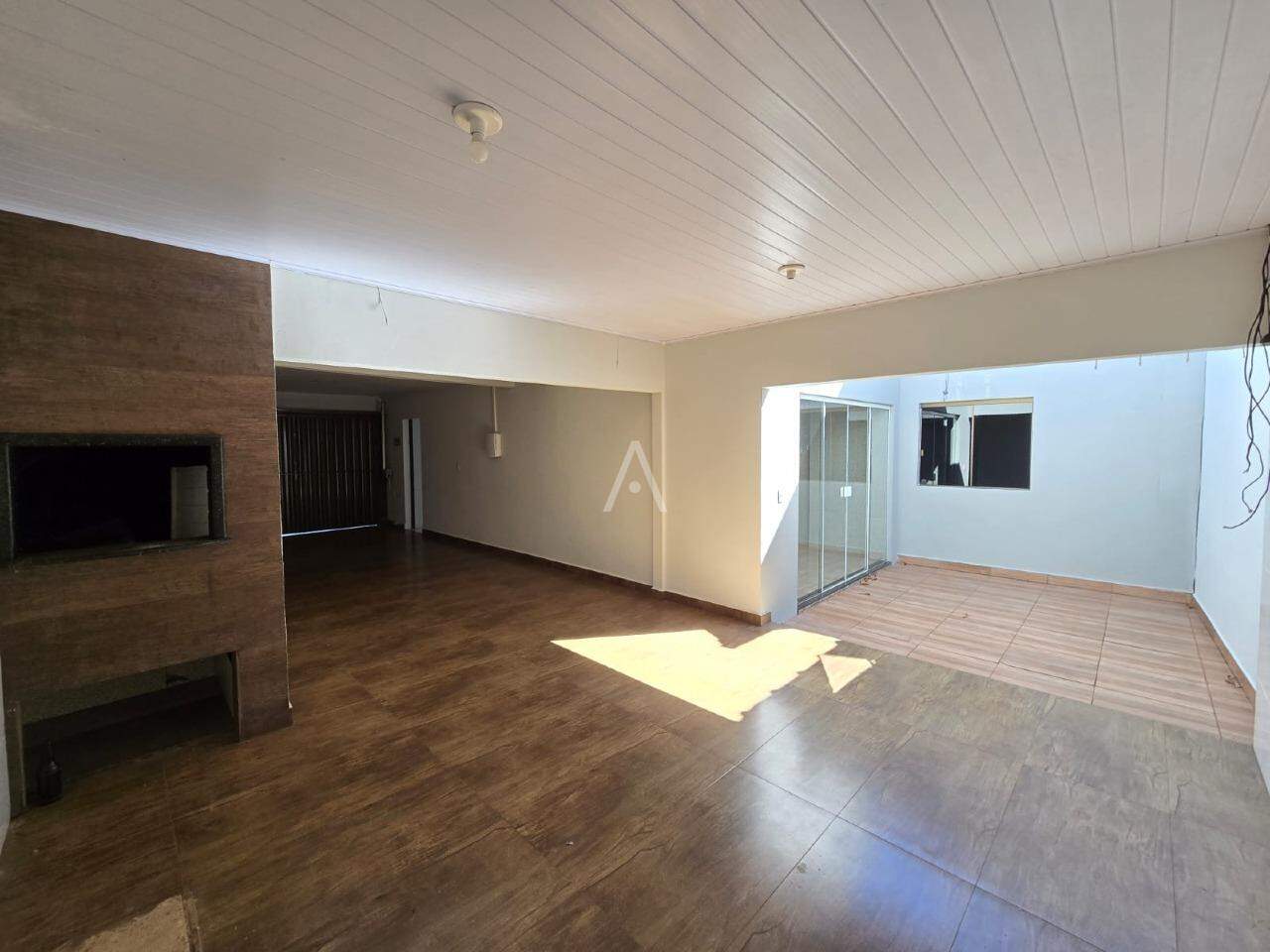 Casa Residencial para para aluguel no Bairro Jardim Parizotto em TOLEDO: 