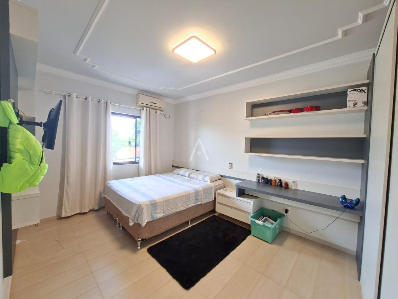 Sobrado para para aluguel no Bairro SANTA CRUZ em CASCAVEL: 