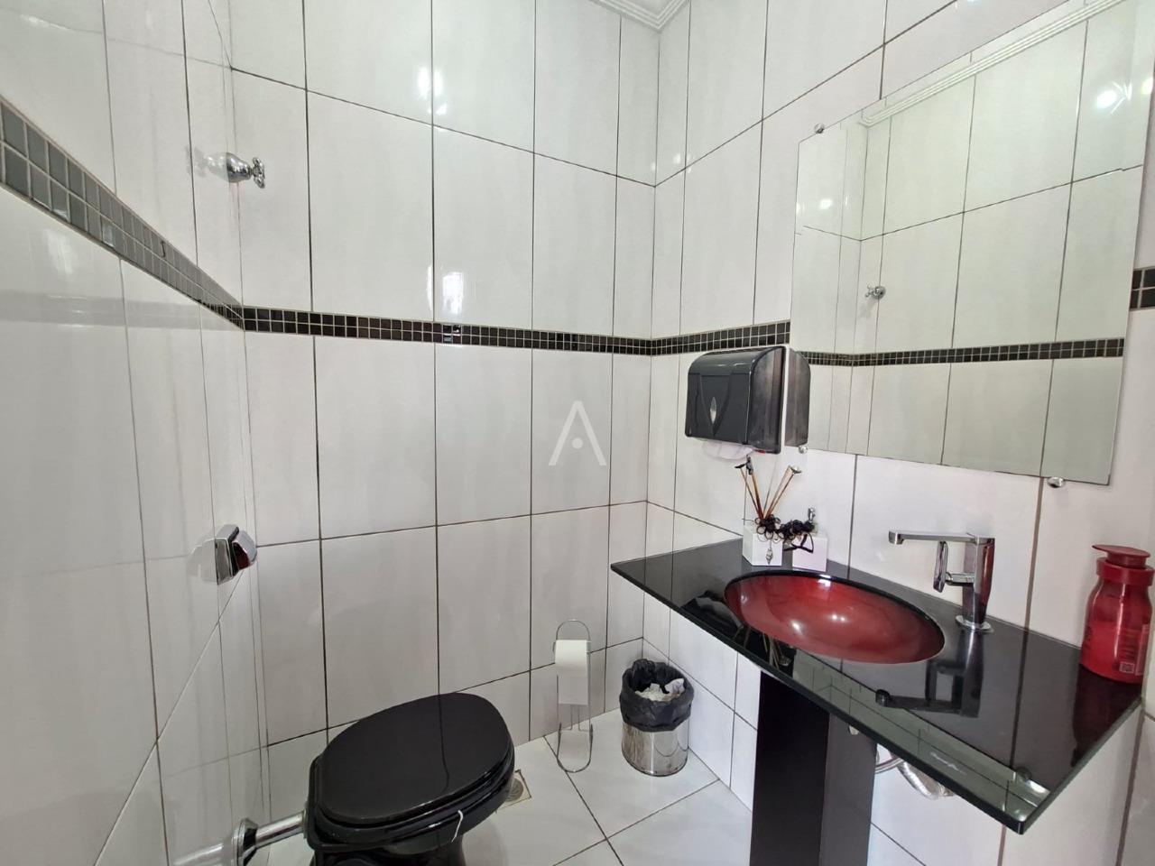 Sobrado para para aluguel no Bairro SANTA CRUZ em CASCAVEL: 