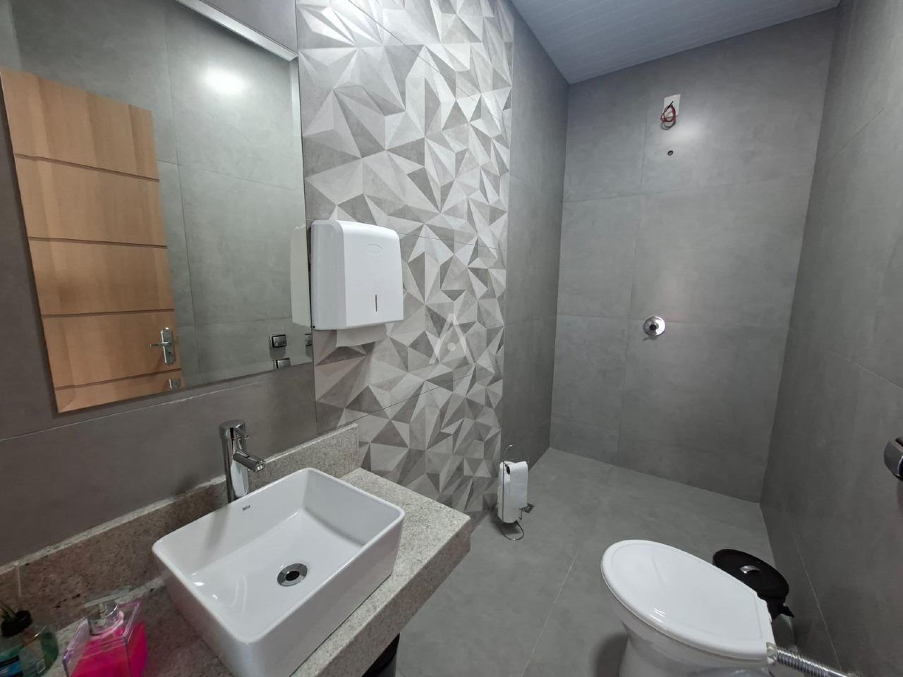 Sobrado para para aluguel no Bairro SANTA CRUZ em CASCAVEL: 