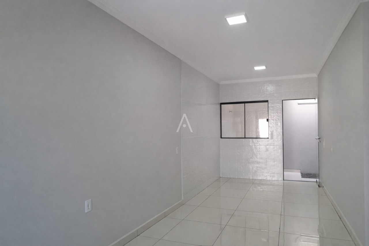Casa Residencial para à venda no Bairro ESMERALDA em CASCAVEL: 