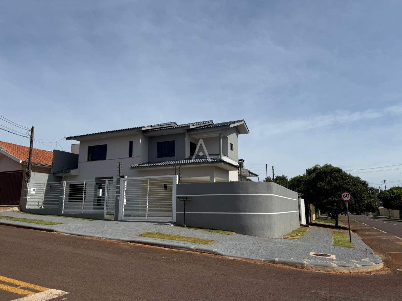 Sobrado para à venda no Bairro PARQUE SAO PAULO em CASCAVEL: