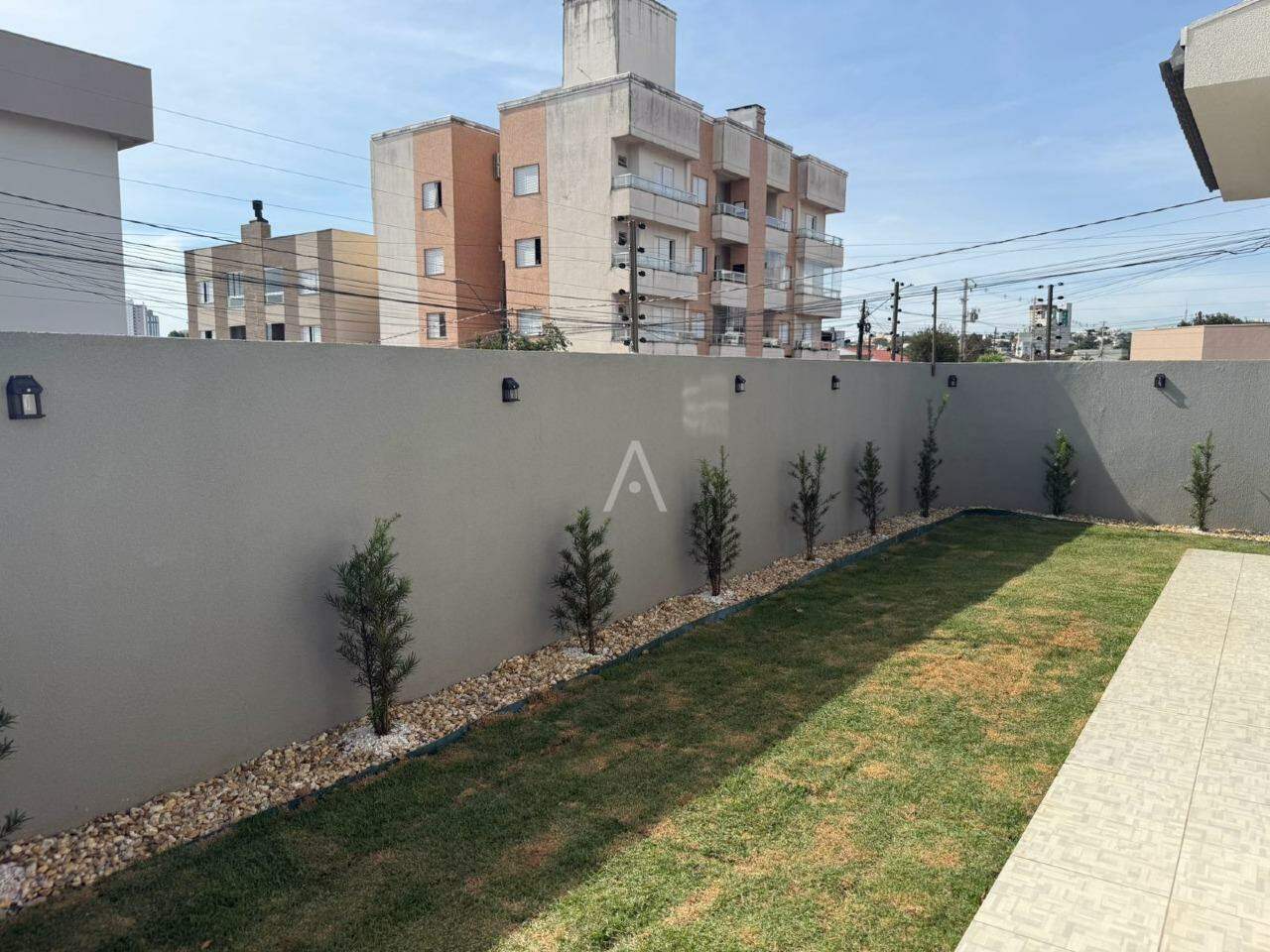 Sobrado para à venda no Bairro PARQUE SAO PAULO em CASCAVEL: