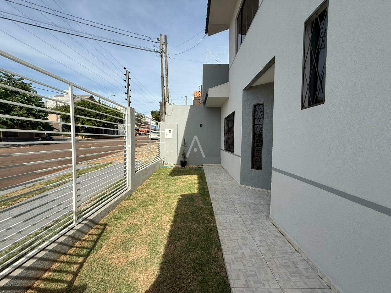 Sobrado para à venda no Bairro PARQUE SAO PAULO em CASCAVEL: