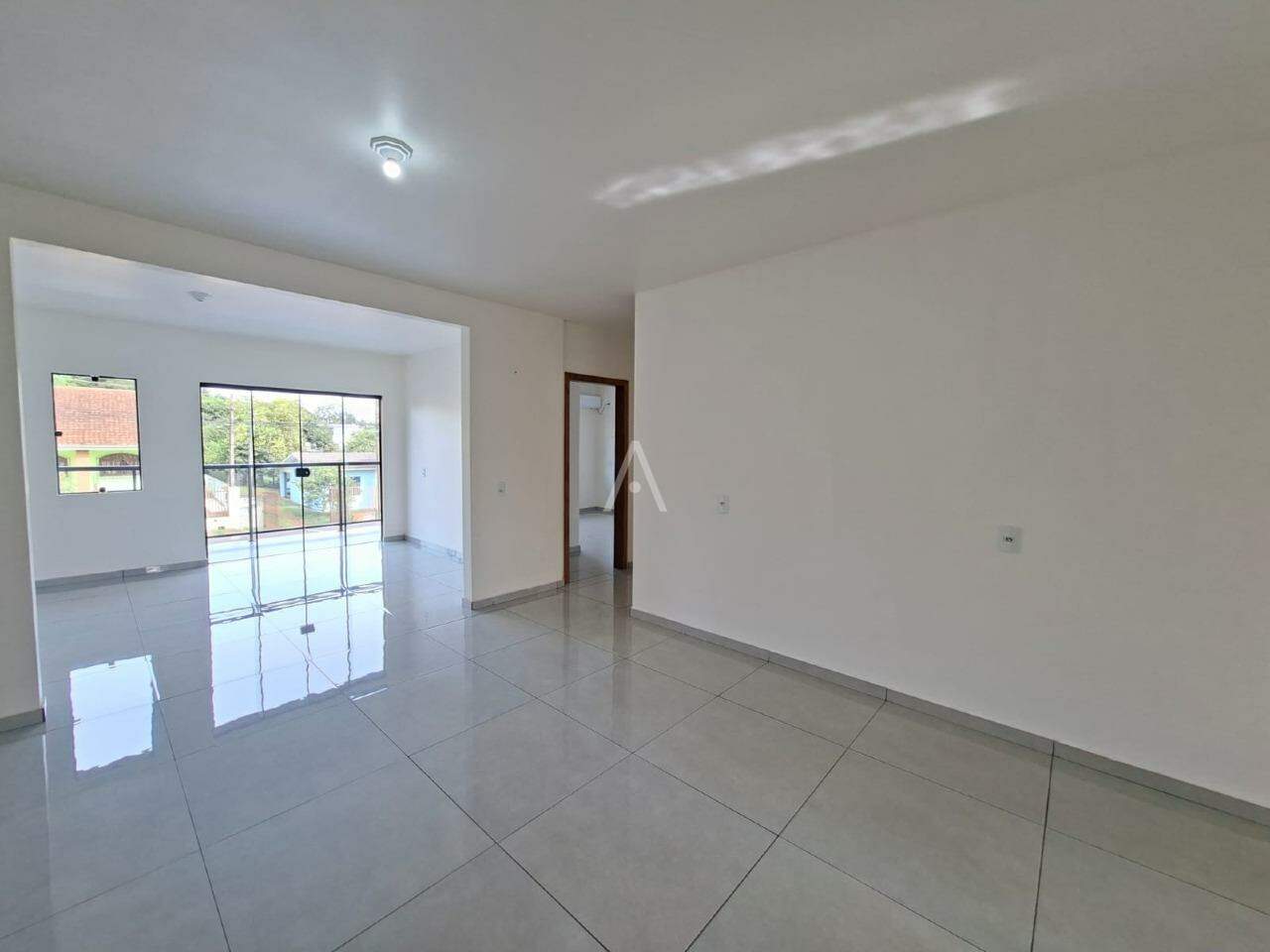 Casa Residencial para para aluguel no Bairro CANADA em CASCAVEL: 