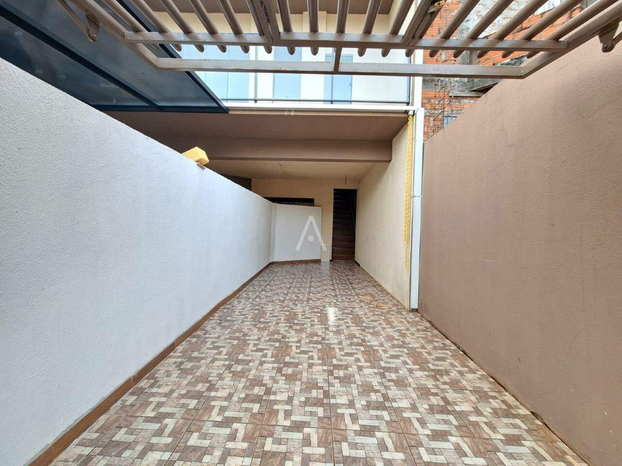 Casa Residencial para para aluguel no Bairro CANADA em CASCAVEL: 