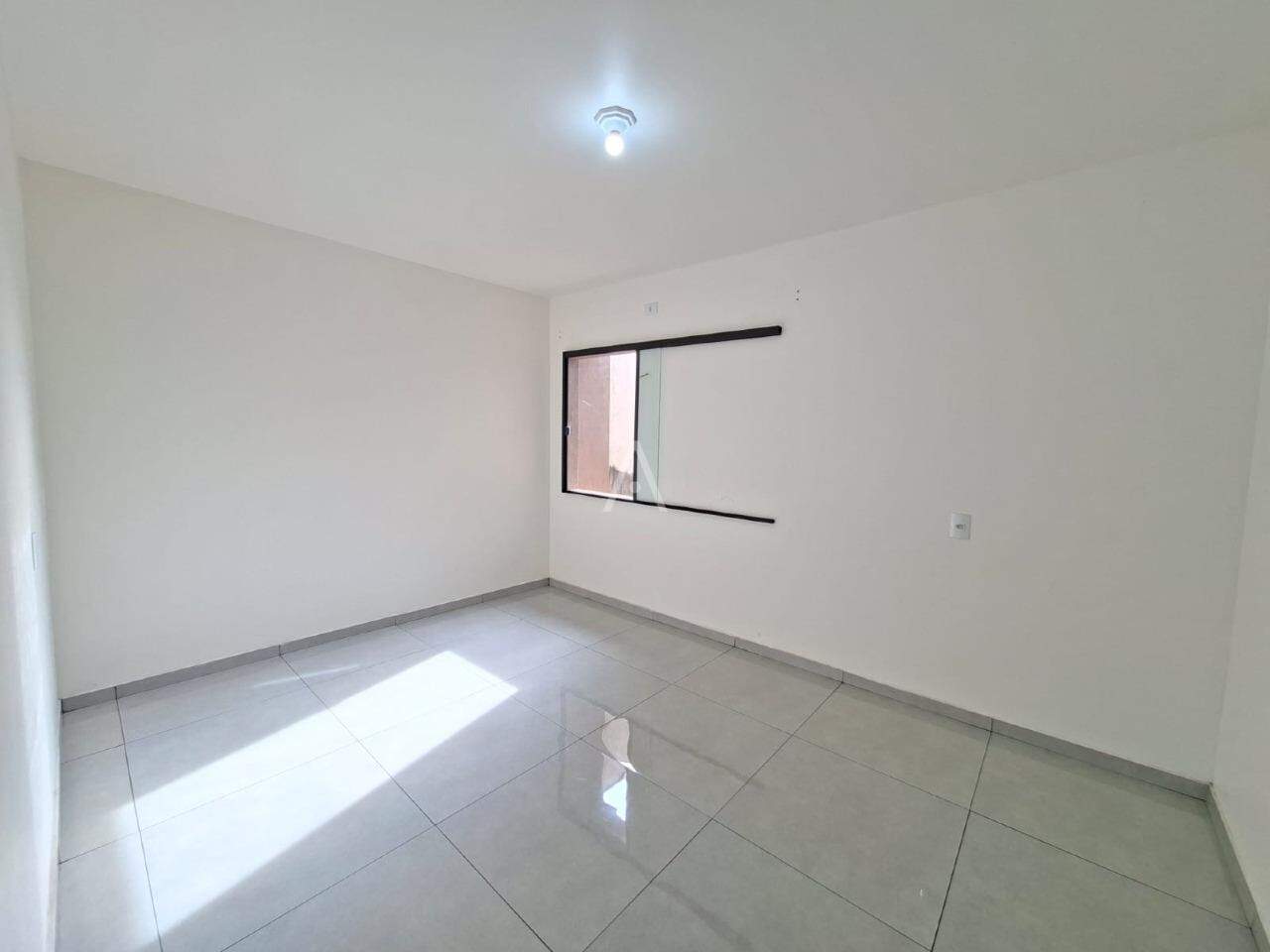 Casa Residencial para para aluguel no Bairro CANADA em CASCAVEL: 