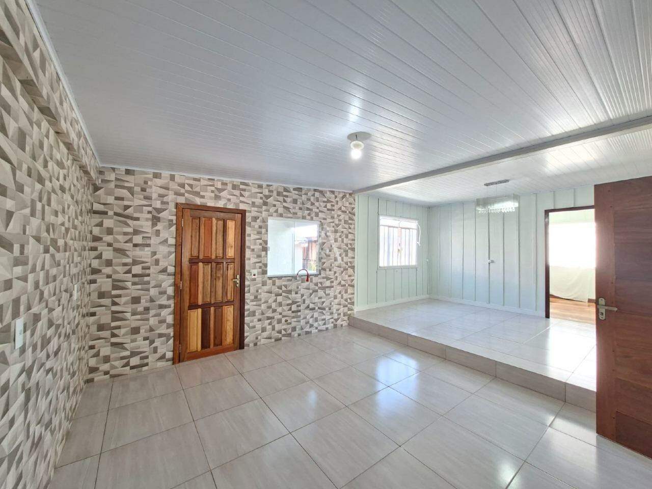 Casa Residencial para para aluguel no Bairro NEVA em CASCAVEL: 