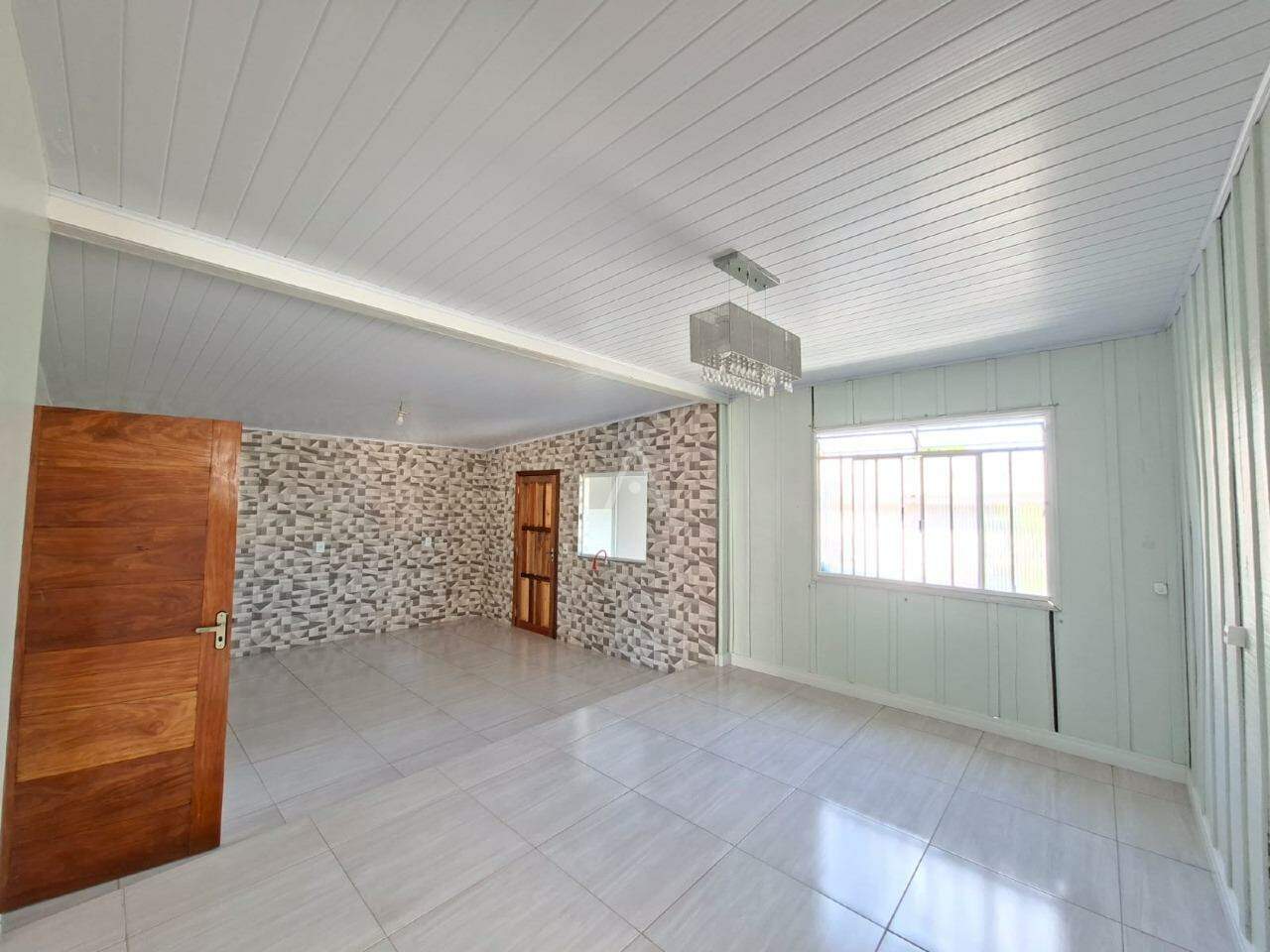 Casa Residencial para para aluguel no Bairro NEVA em CASCAVEL: 