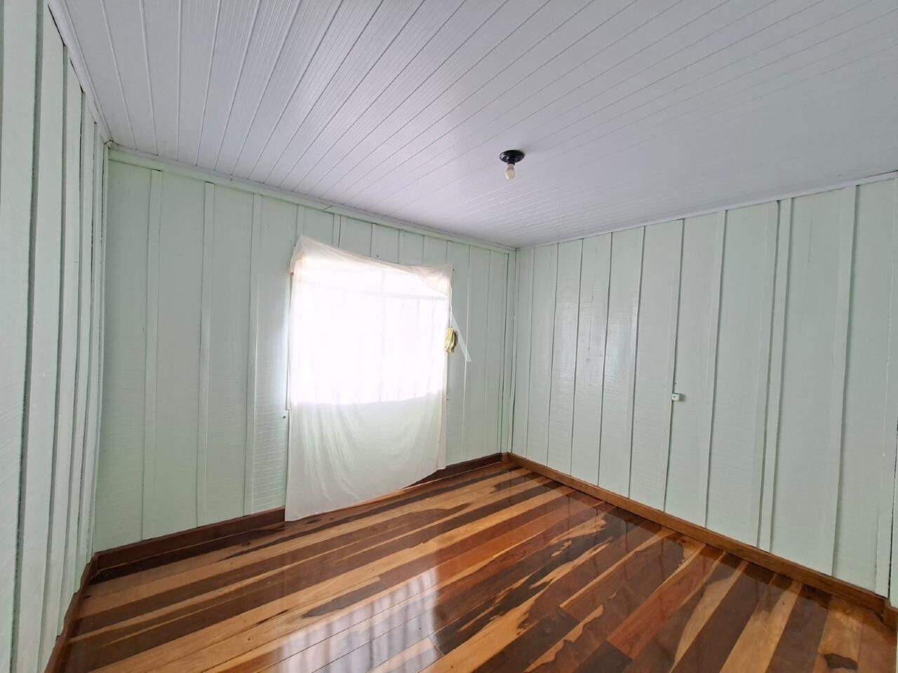 Casa Residencial para para aluguel no Bairro NEVA em CASCAVEL: 