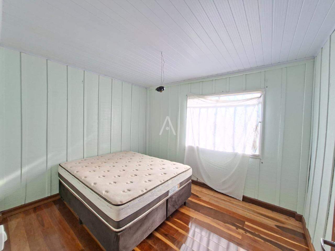 Casa Residencial para para aluguel no Bairro NEVA em CASCAVEL: 