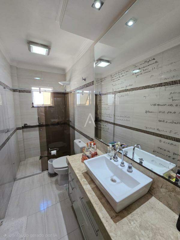 Apartamento para para aluguel no Bairro VILA INDUSTRIAL em TOLEDO: 