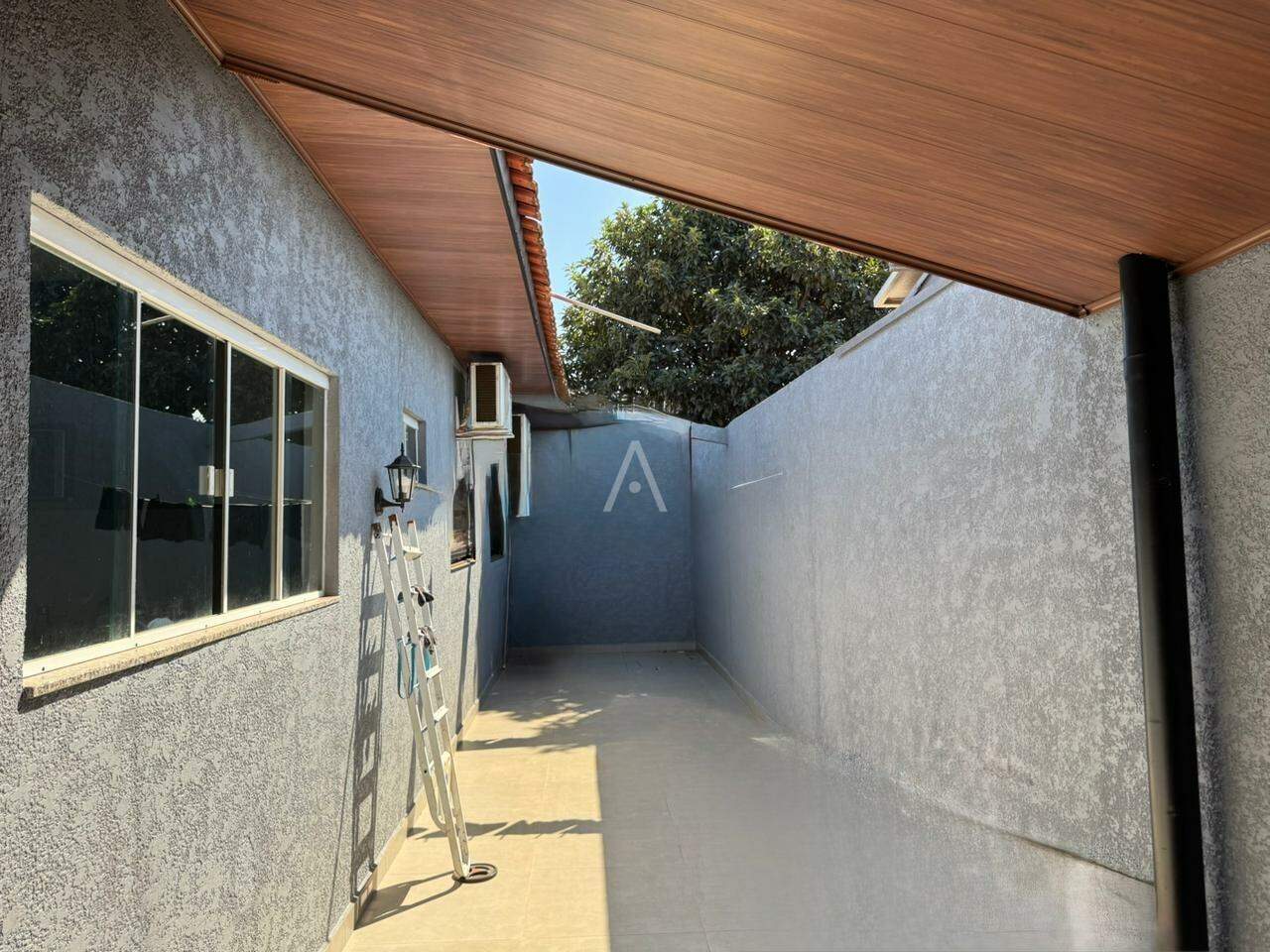 Casa Residencial para à venda no Bairro UNIVERSITARIO em CASCAVEL: 