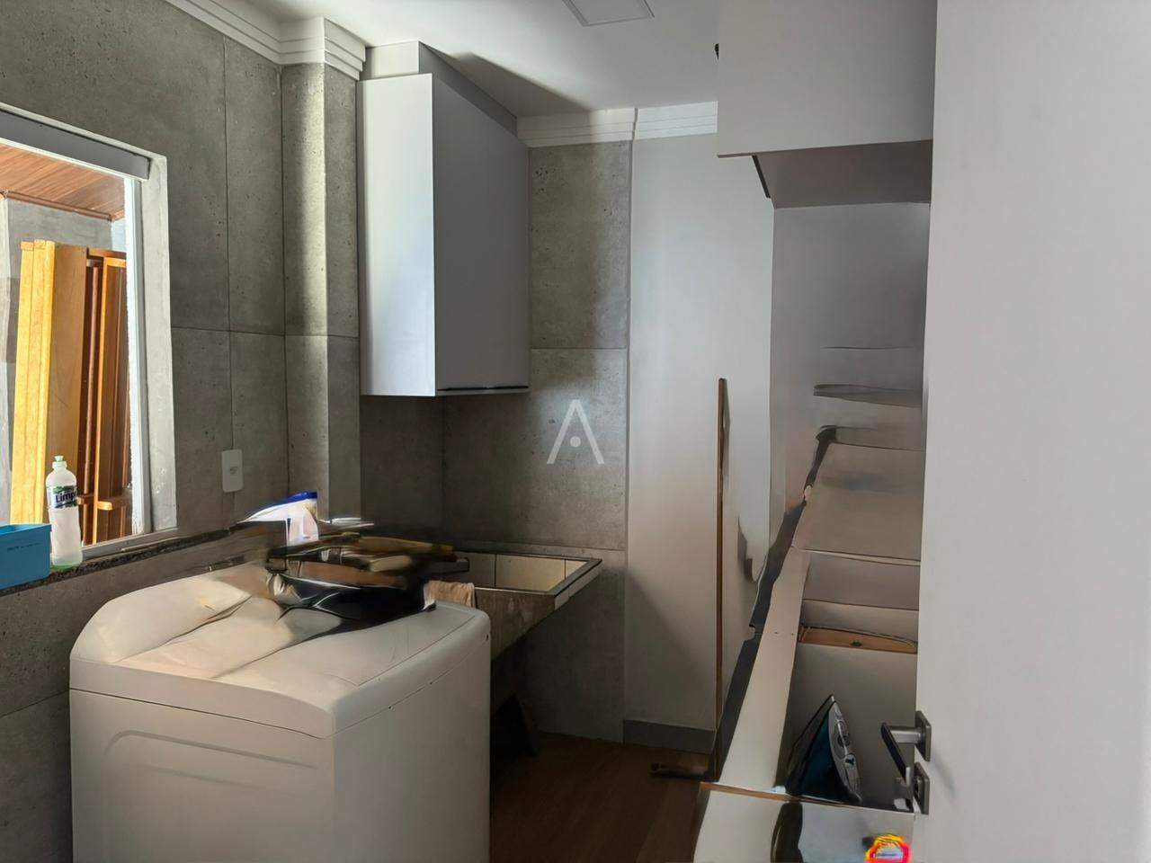 Casa Residencial para à venda no Bairro UNIVERSITARIO em CASCAVEL: 