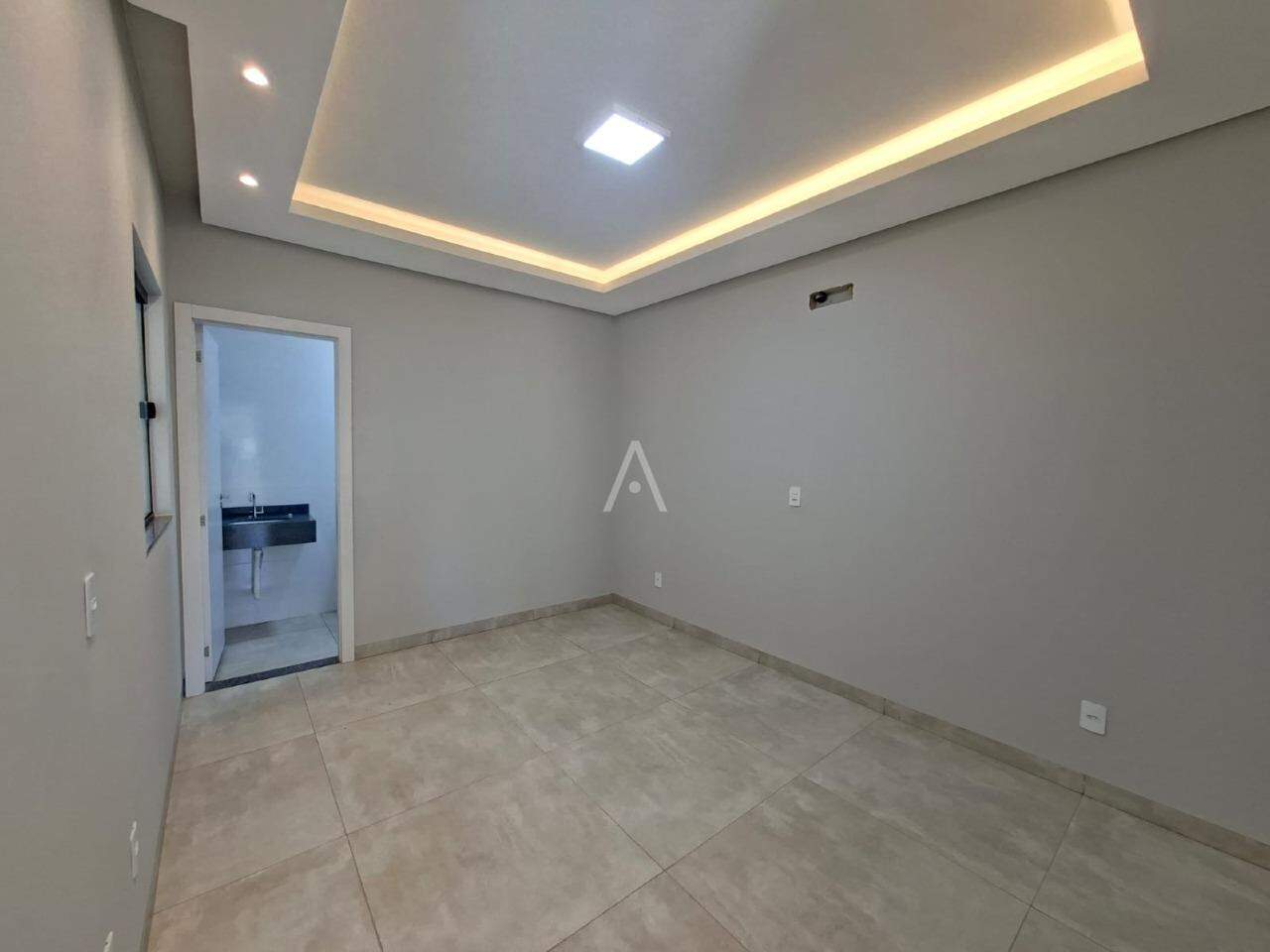 Casa Residencial para para aluguel no Bairro SANTA CRUZ em CASCAVEL: 