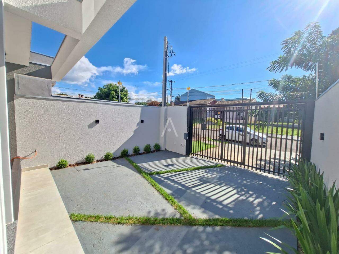 Casa Residencial para para aluguel no Bairro SANTA CRUZ em CASCAVEL: 