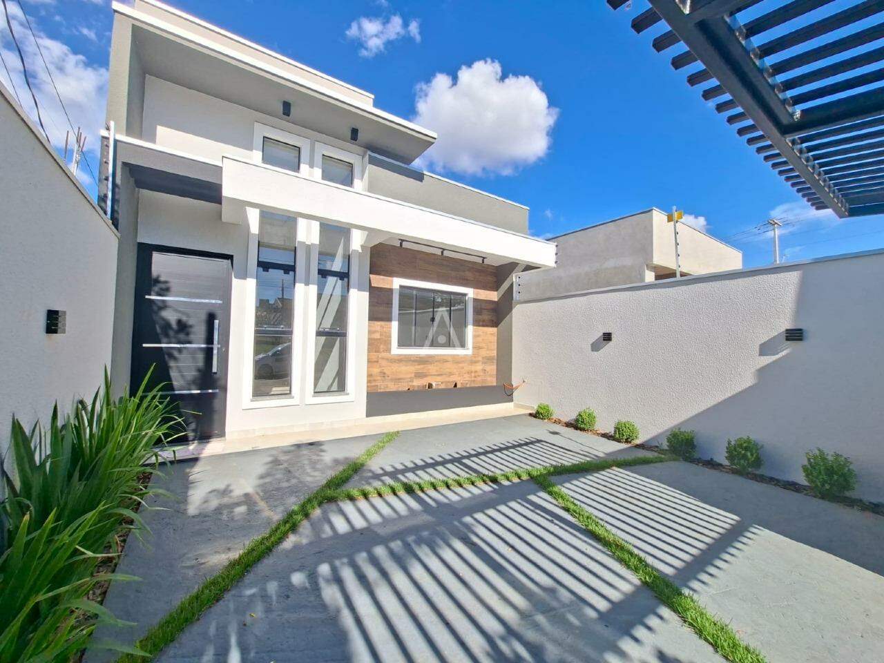 Casa Residencial para para aluguel no Bairro SANTA CRUZ em CASCAVEL: 