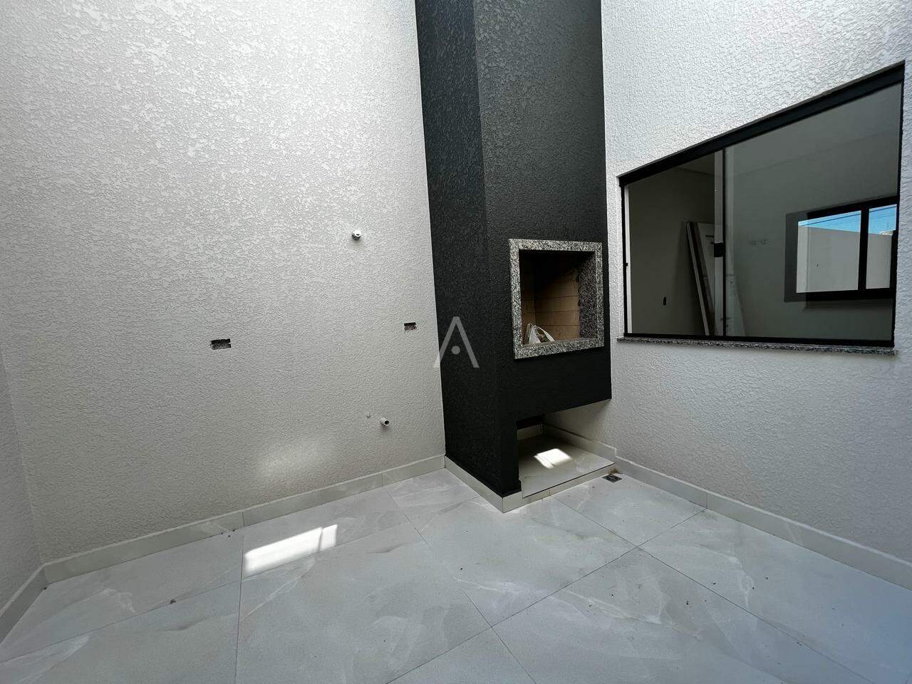 Casa Residencial para à venda no Bairro ESMERALDA em CASCAVEL: 