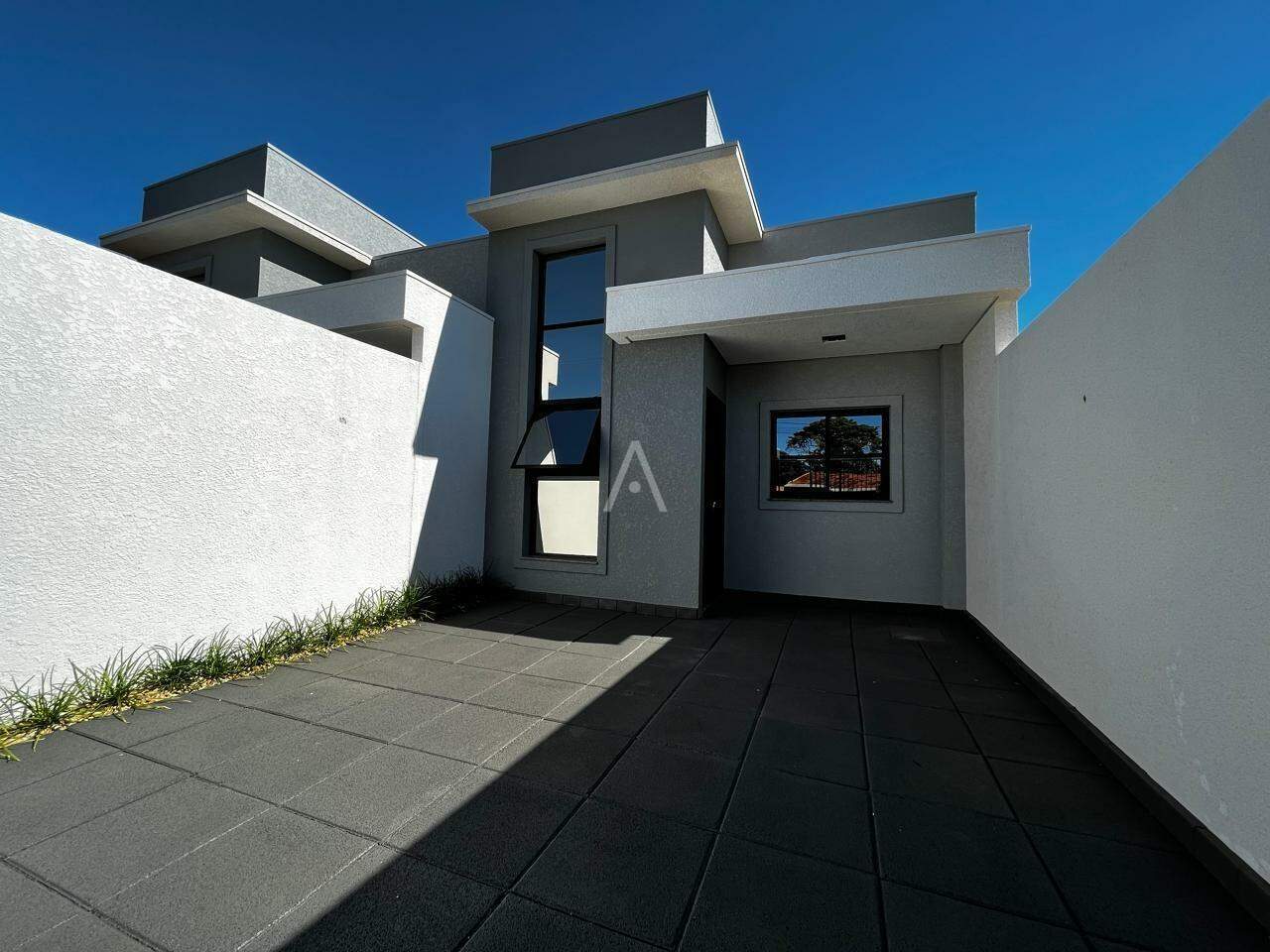 Casa Residencial para à venda no Bairro ESMERALDA em CASCAVEL: 