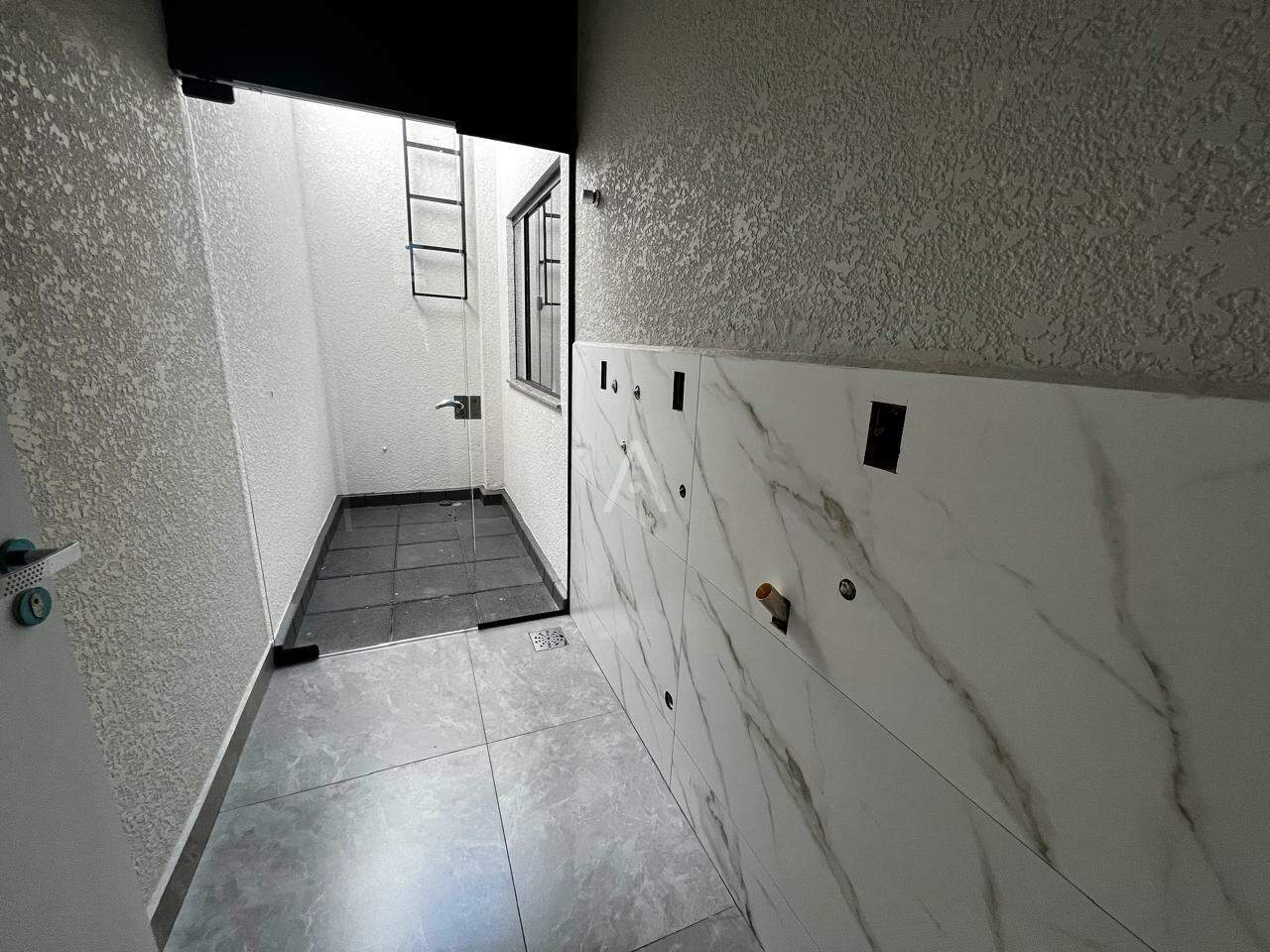 Casa Residencial para à venda no Bairro ESMERALDA em CASCAVEL: 