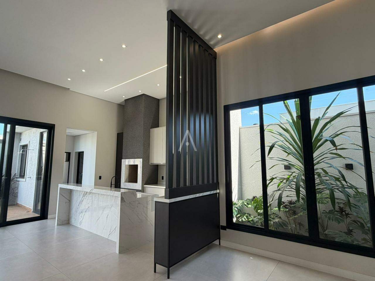 Casa Residencial para à venda no Bairro RECANTO TROPICAL em CASCAVEL: 