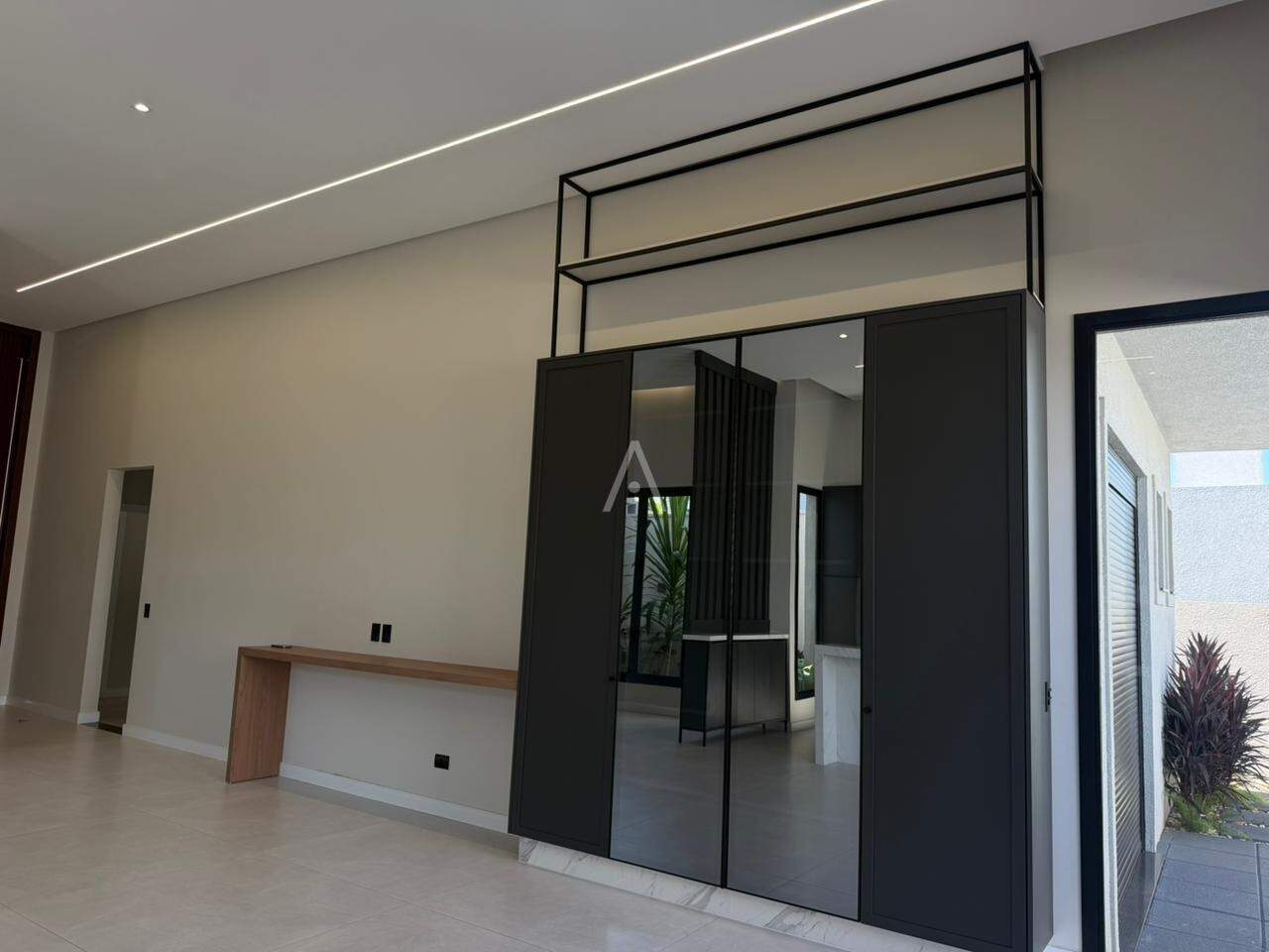 Casa Residencial para à venda no Bairro RECANTO TROPICAL em CASCAVEL: 