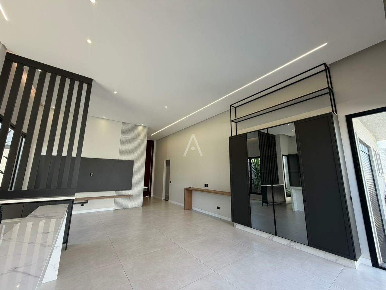 Casa Residencial para à venda no Bairro RECANTO TROPICAL em CASCAVEL: 