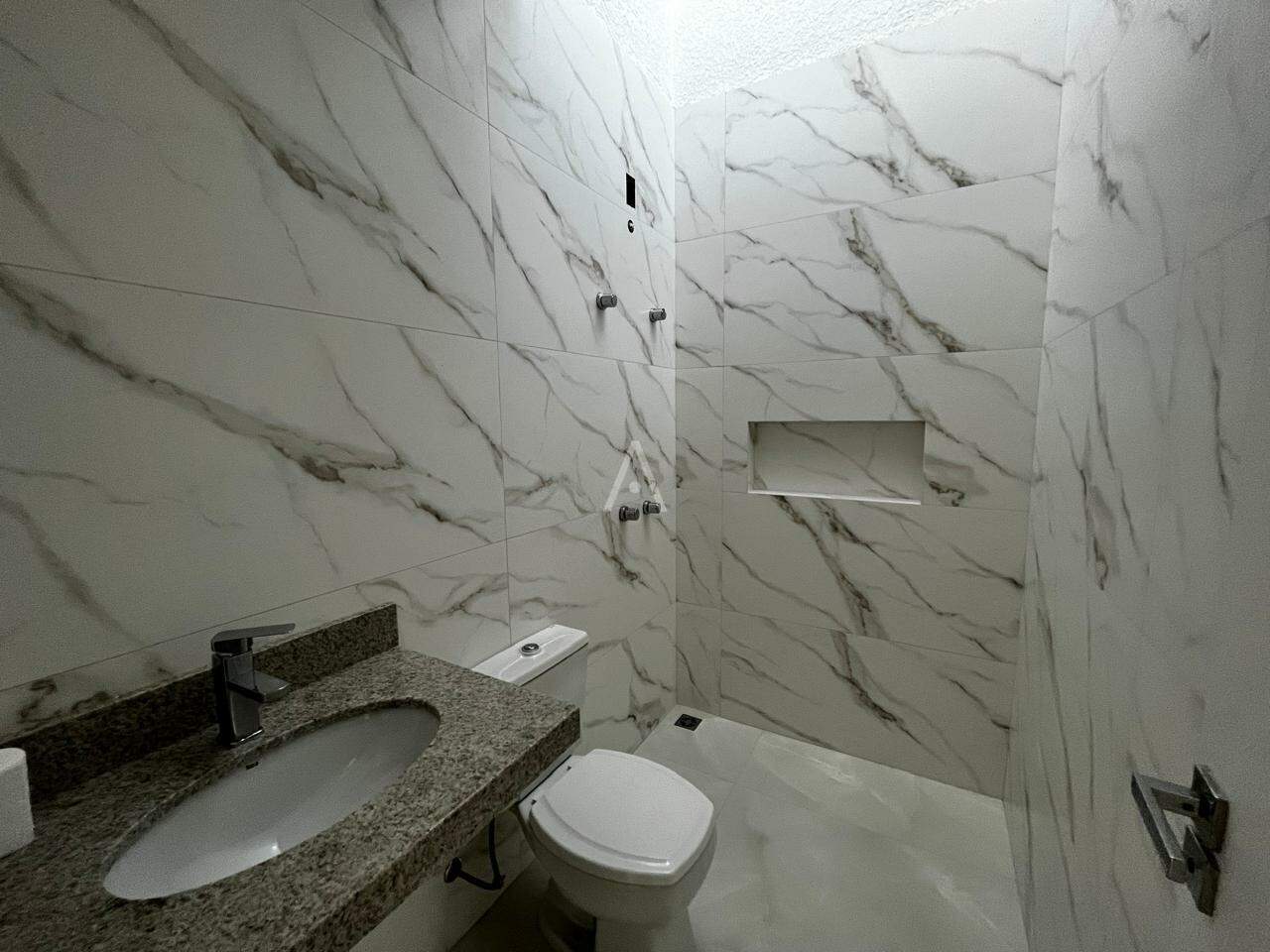 Casa Residencial para à venda no Bairro ESMERALDA em CASCAVEL: 