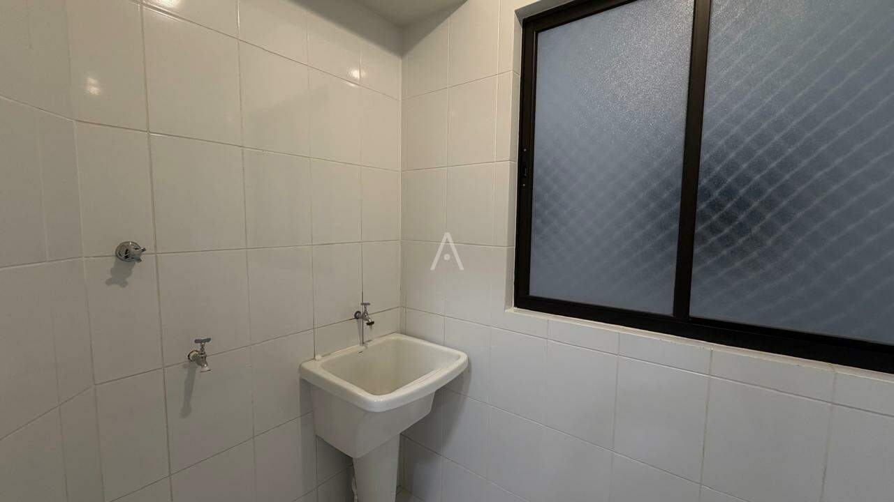 Apartamento para para aluguel no Bairro Pioneiros Catarinenses em CASCAVEL: 