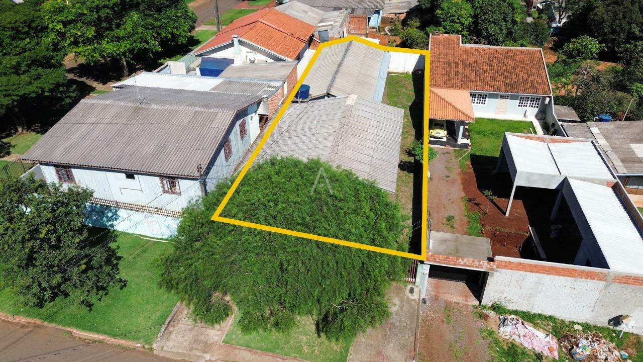 Casa Residencial para à venda no Bairro NEVA em CASCAVEL: 