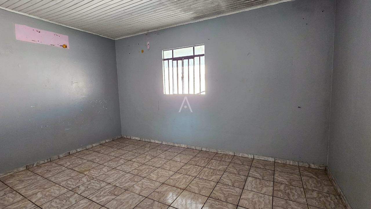 Casa Residencial para à venda no Bairro NEVA em CASCAVEL: 