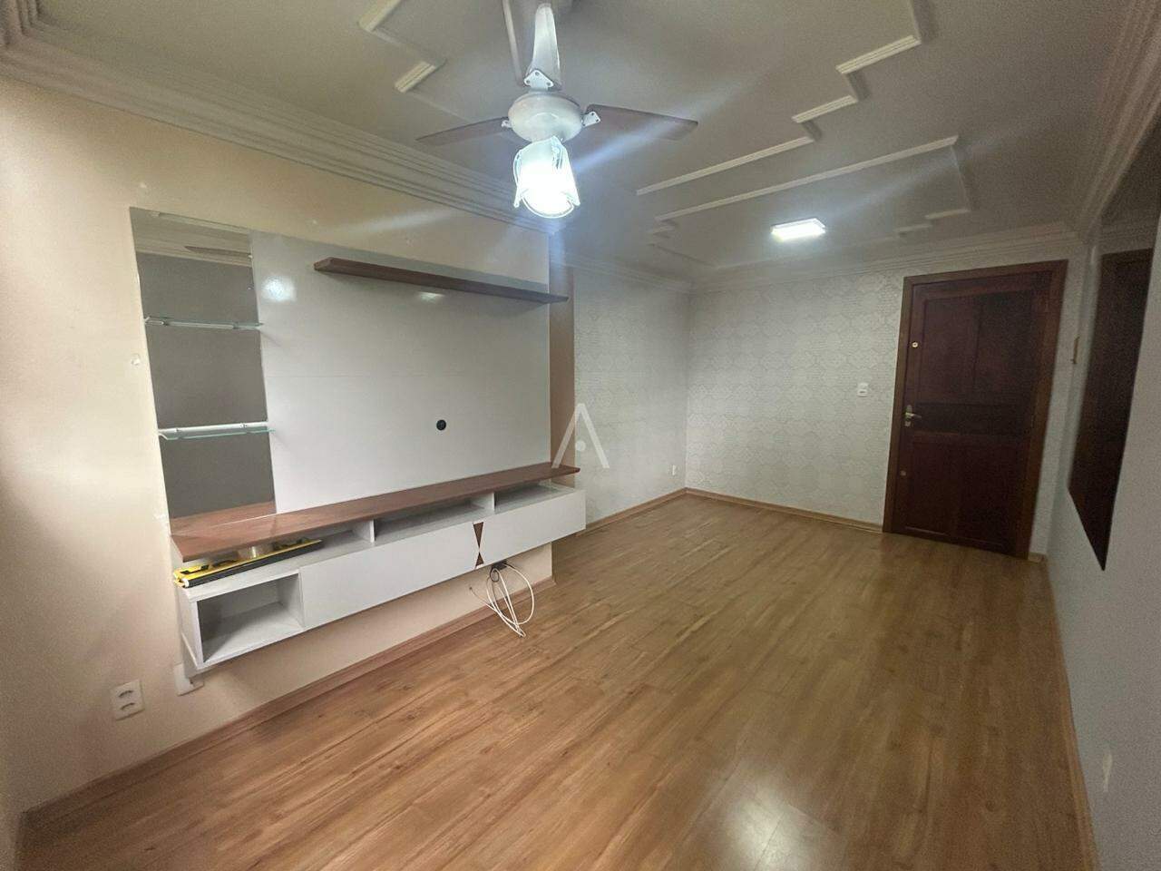 Apartamento para para aluguel no Bairro PARQUE VERDE em CASCAVEL: 