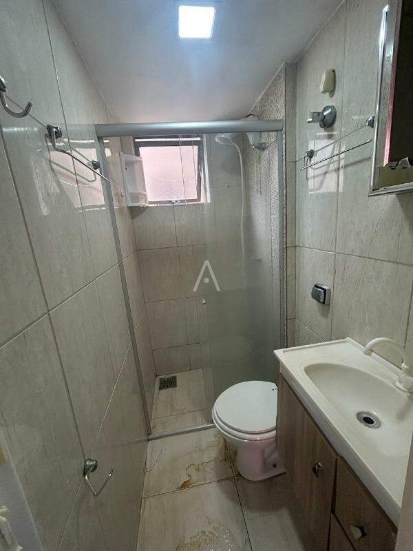 Apartamento para para aluguel no Bairro PARQUE VERDE em CASCAVEL: 