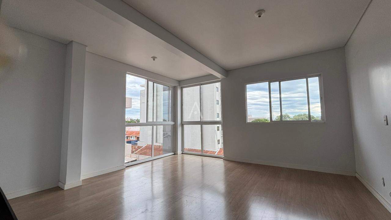 Apartamento para à venda no Bairro VILA INDUSTRIAL em TOLEDO: 